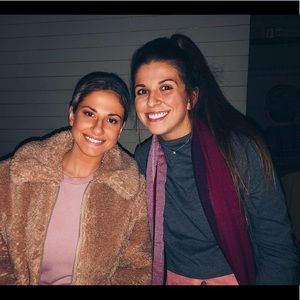 Meet your Posher, Mila